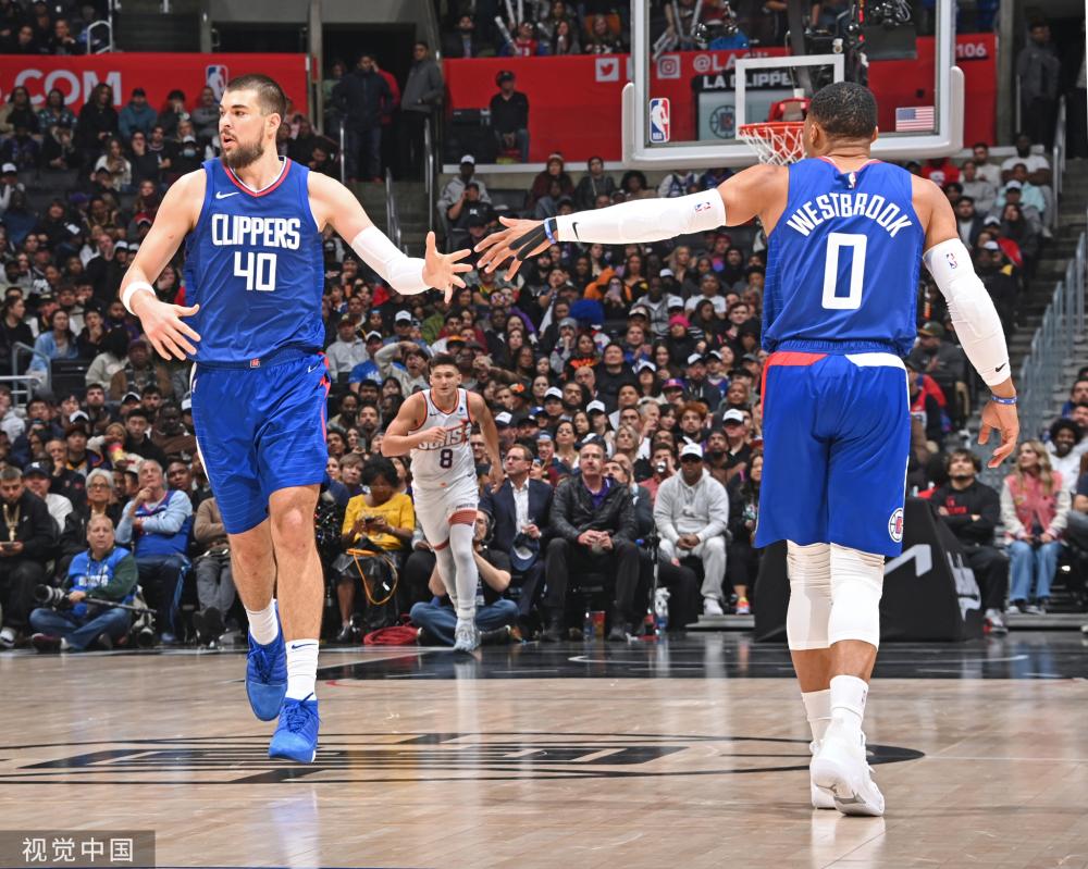 球队通过引 球队通过引